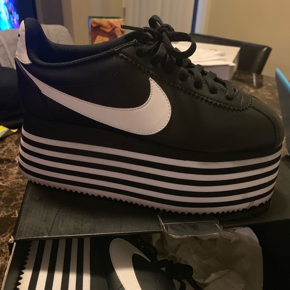 nike cortez comme des garcons price